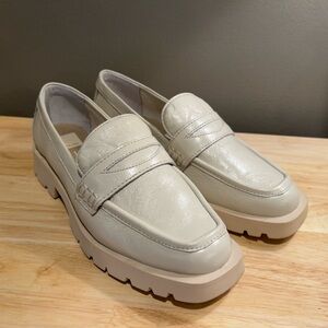 Dolce Vita cream colored leather loafers. Size 9.5